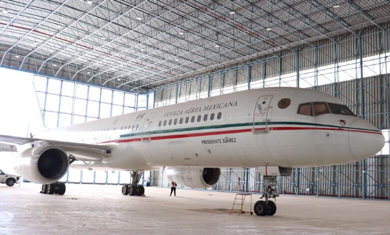 Anuncia AMLO que comprará marca Mexicana y que avión presidencial será para aerolínea del Ejército