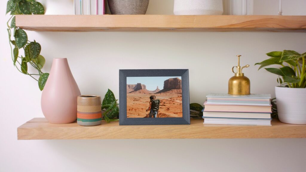 Aura, la puesta en marcha de marcos y fotografías, recauda $ 26 millones a medida que los usuarios de la aplicación se acercan a 3 millones y los marcos vendidos superan los 500 mil