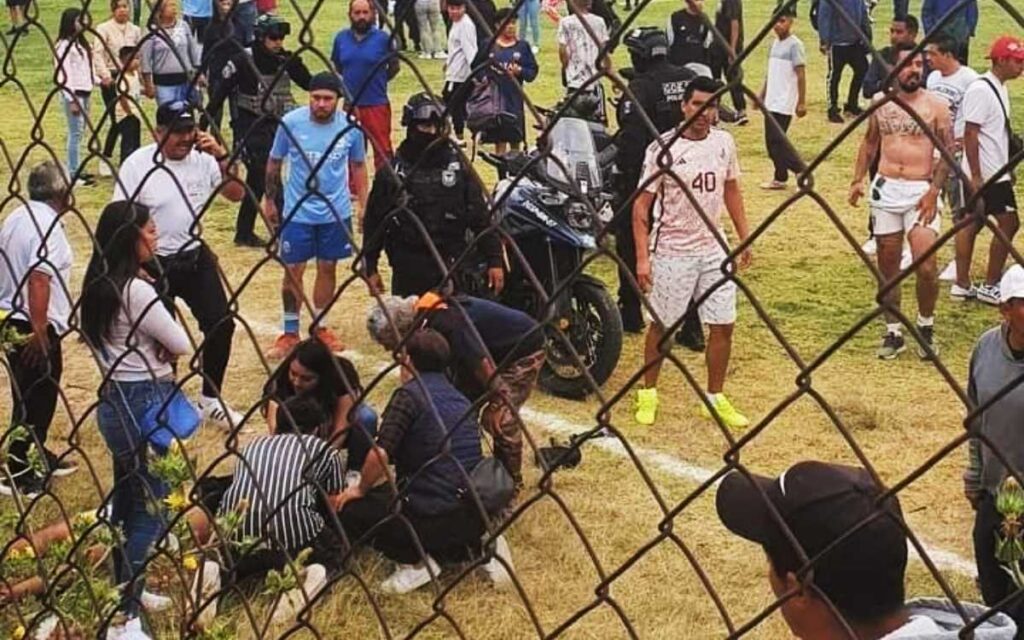 Balacera y riña en juego de futbol deja un muerto | Edomex
