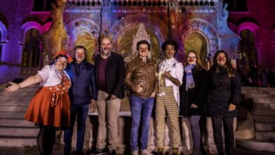 Basté y los 'Pallapupas' encienden las luces de Navidad de Sant Pau