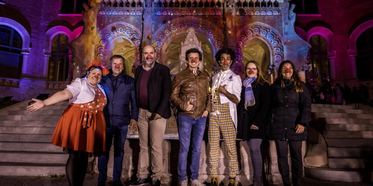 Basté y los 'Pallapupas' encienden las luces de Navidad de Sant Pau