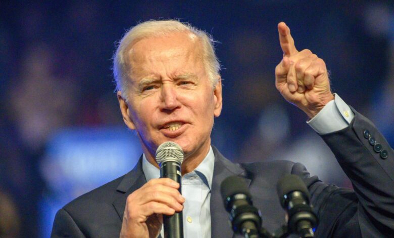 Biden resiste