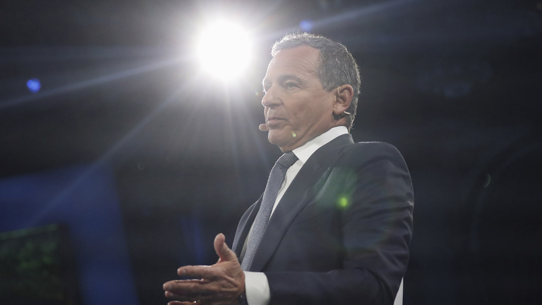 Bob Iger ya planea devolver la toma de decisiones de Disney a manos de los creativos