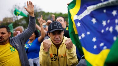 Bolsonaro alienta los actos que piden una intervención militar y condena el bloqueo de carreteras