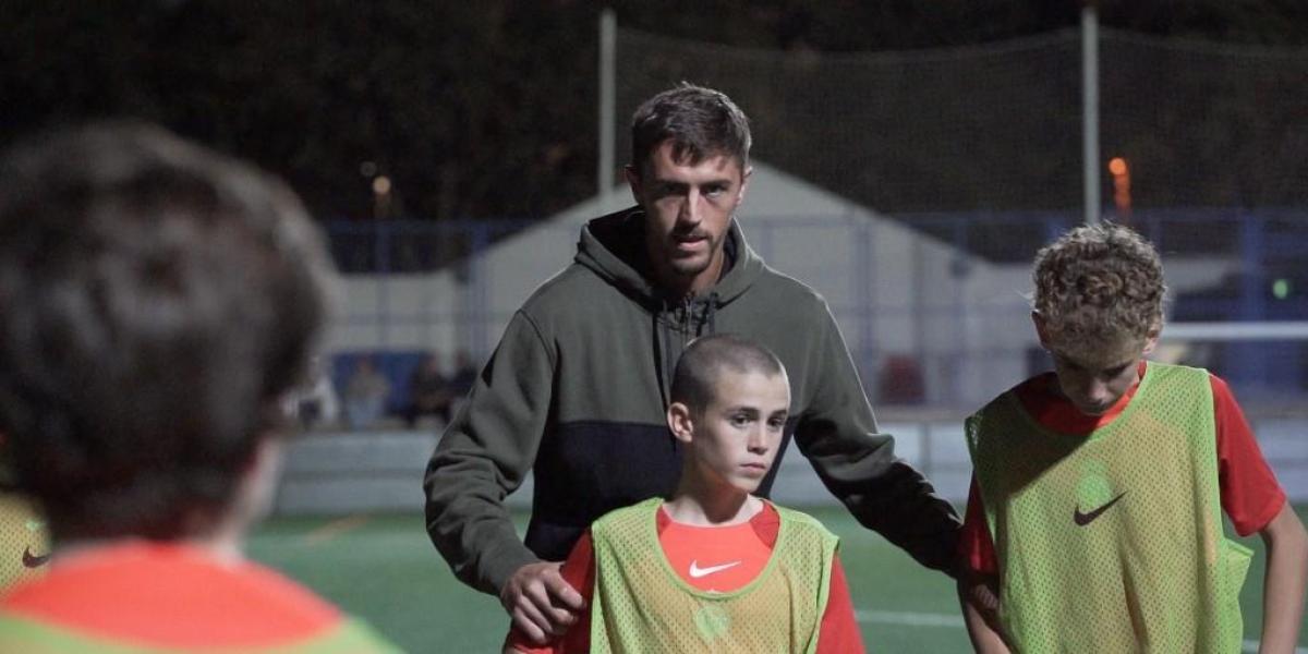 Bonito gesto de Raíllo con la cantera del Mallorca