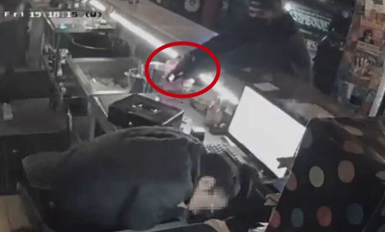 Cámara de seguridad captó el ataque armado al bar 'Monkeys' de Celaya | Imágenes sensibles