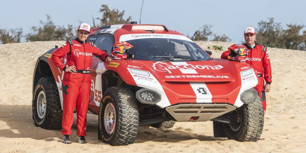 Carlos Sainz y Laia Sanz, segundos en la clasificación para la final del Rally Extreme-E