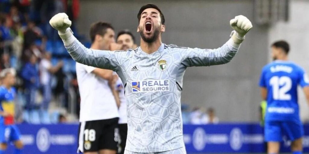 Caro firma un histórico récord de imbatibilidad en el fútbol español