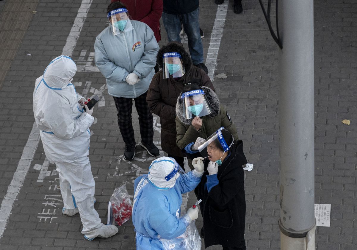 China relaja las medidas anticovid en Guangzhou para frenar nuevas protestas