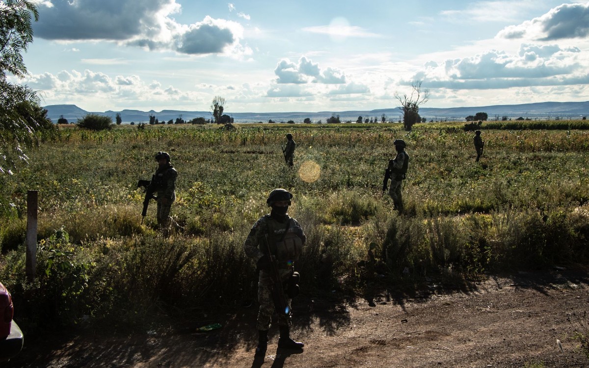 Chocan presuntos criminales y Fuerzas Armadas en Jerez, Zacatecas