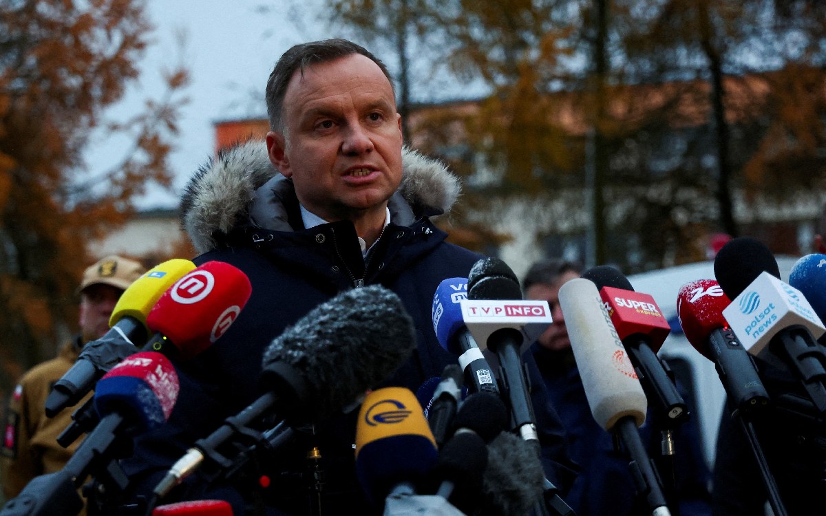 Comediantes rusos burlan a presidente polaco, fingen ser Macron y obtienen información sobre Zelensky