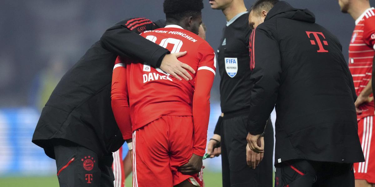 Comunicado del Bayern por Alphonso Davies