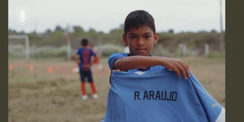 Confirmado: Araujo, convocado con Uruguay