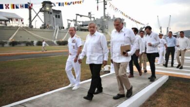 Defiende AMLO que funcionarios asistan a marcha si no están en horas de trabajo
