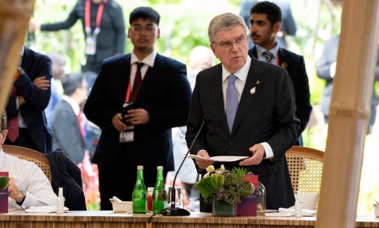 Defiende Bach la neutralidad política del COI ante los líderes mundiales en el G20 | Tuit