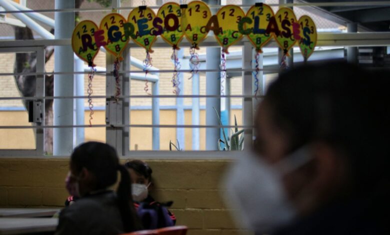 Denuncian a profesor de haber abusado a tres niñas en el Edomex
