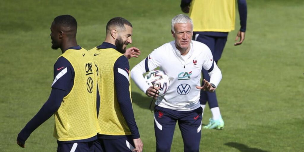 Deschamps: "La ausencia de Benzema no modifica nuestros planes de ataque"