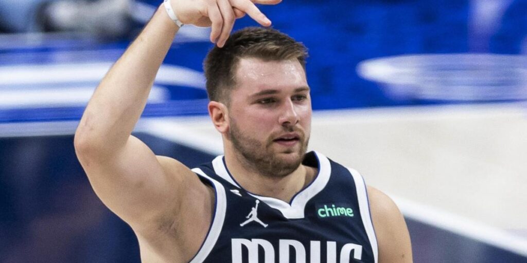 Doncic se pone a la altura de Chamberlain a base de virguerías. "No sé cómo lo he hecho"