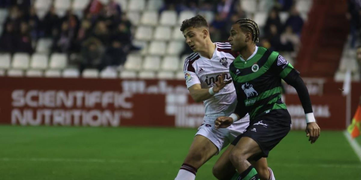 El 'Alba' sufre para ganar a un Racing que acabó con '9'