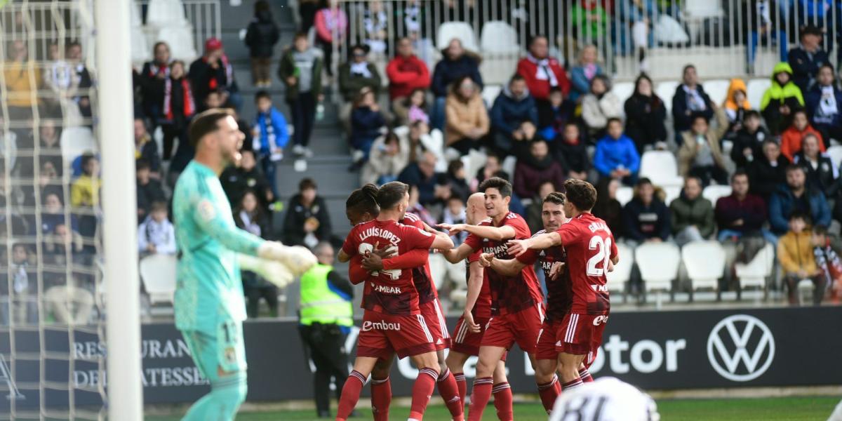 El Burgos impide el triunfo del Zaragoza en un final de locura