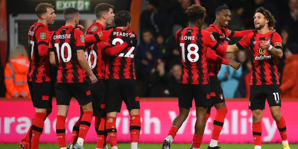 El Everton, goleado y eliminado por el Bournemouth