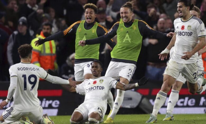 El Leeds supera al Bournemouth con una remontada escandalosa