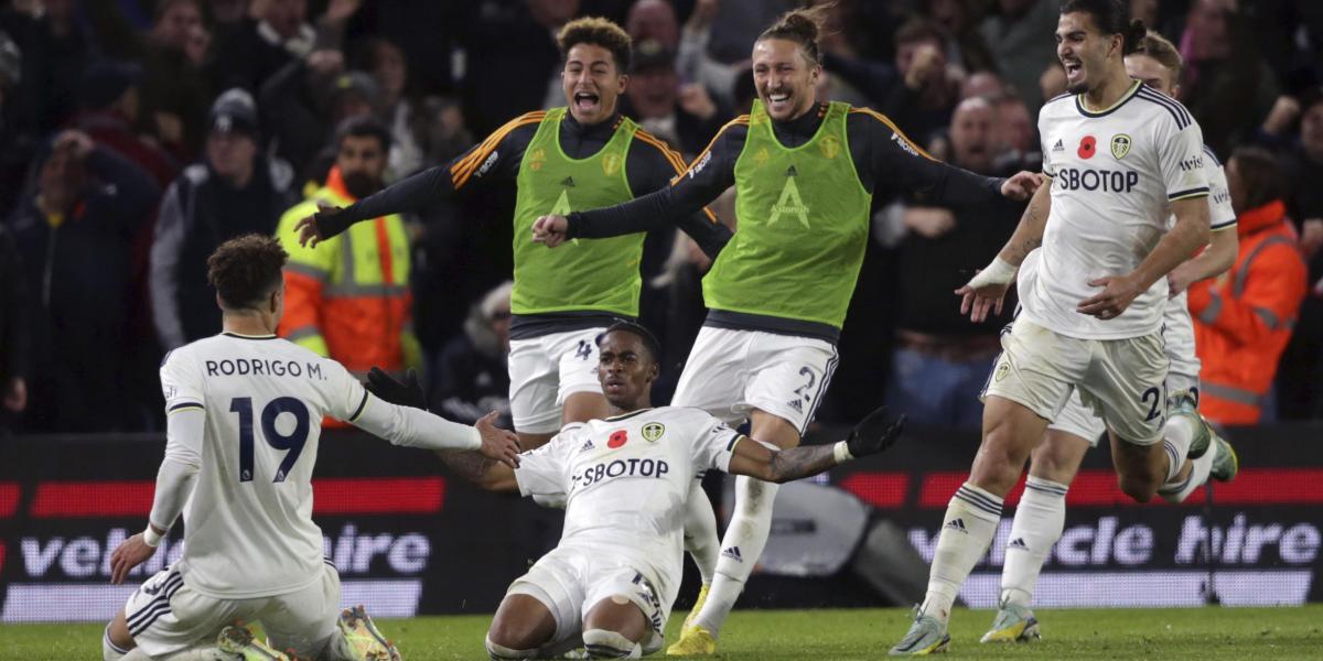 El Leeds supera al Bournemouth con una remontada escandalosa