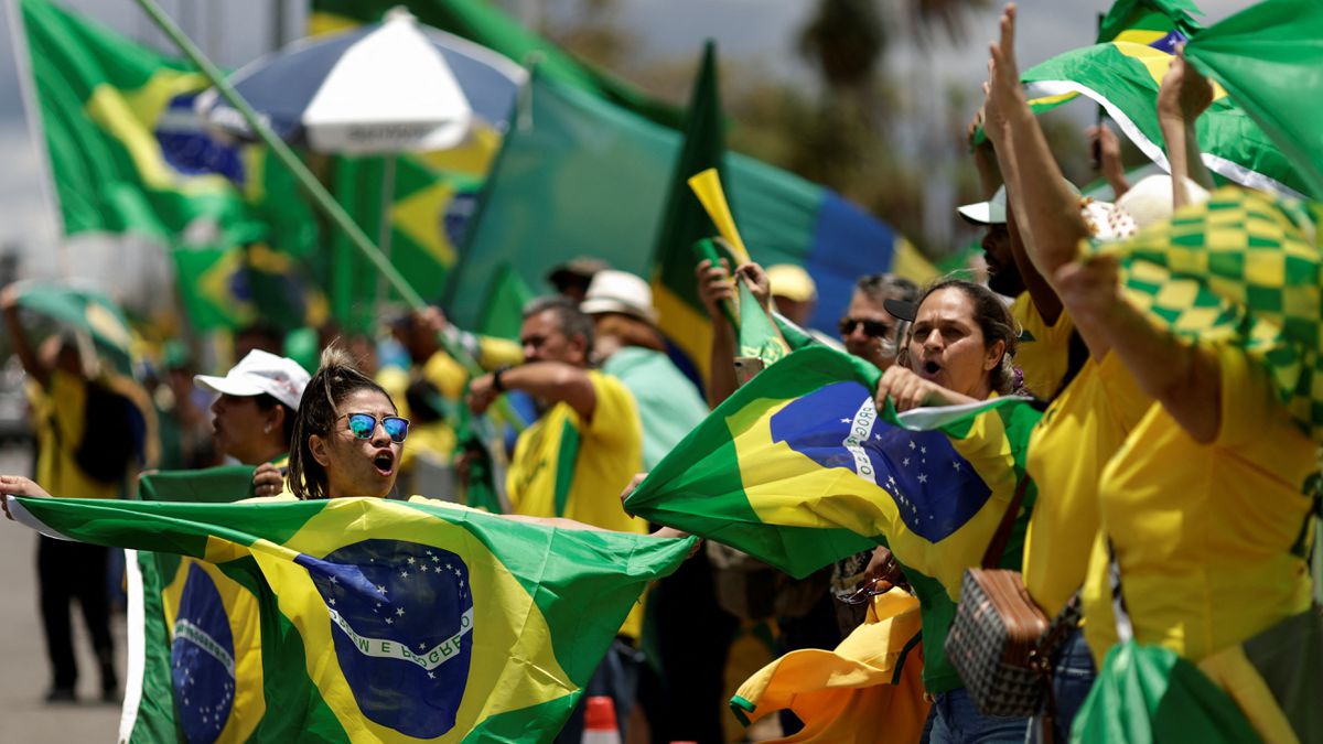 El equipo de Lula y el Gobierno de Bolsonaro avanzan hacia la transición pese al silencio del presidente