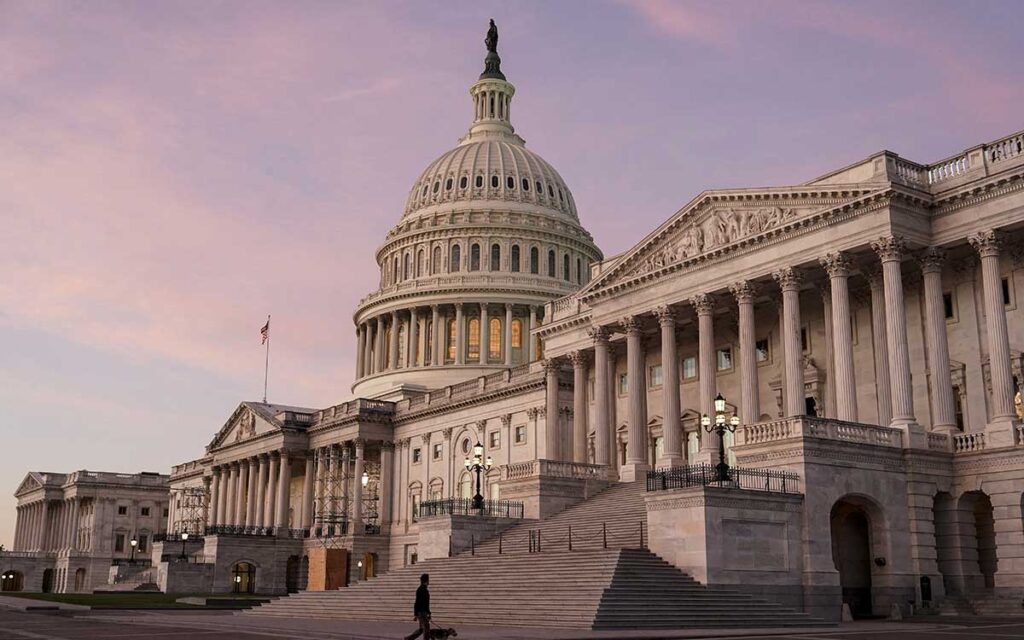 Elecciones EU: Ventaja republicana en la Cámara de Representantes y empate en el Senado