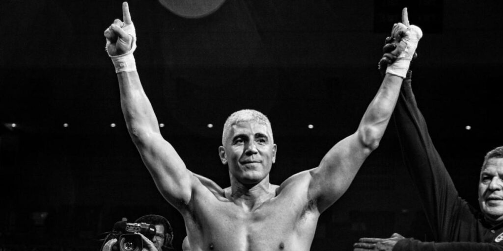 Emotiva despedida con título incluido de César Córdoba