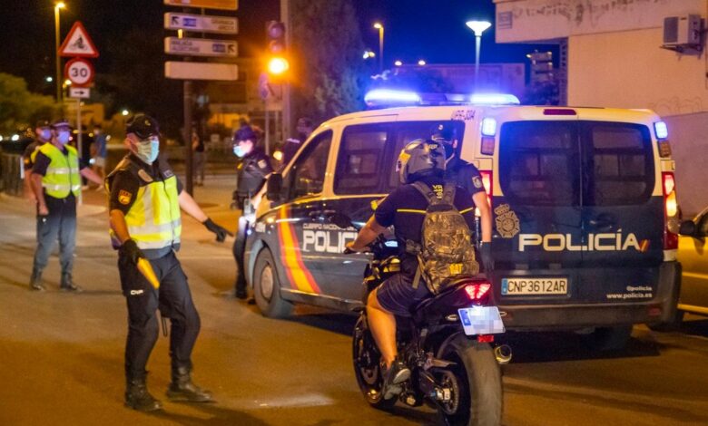España: Detienen a 18 menores que atacaron con machetes y navajas a una decena de personas en Halloween