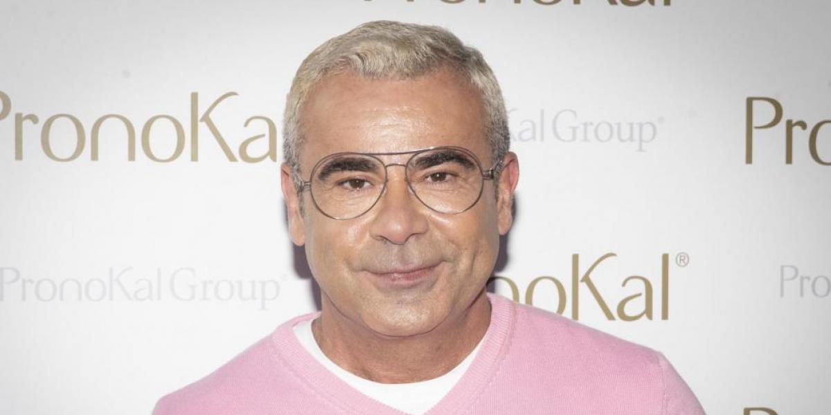 Este es el pastizal que Jorge Javier Vázquez se ha dejado en su nueva mansión