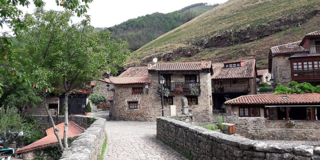 Estos son los 10 pueblos más pequeños y bonitos de España