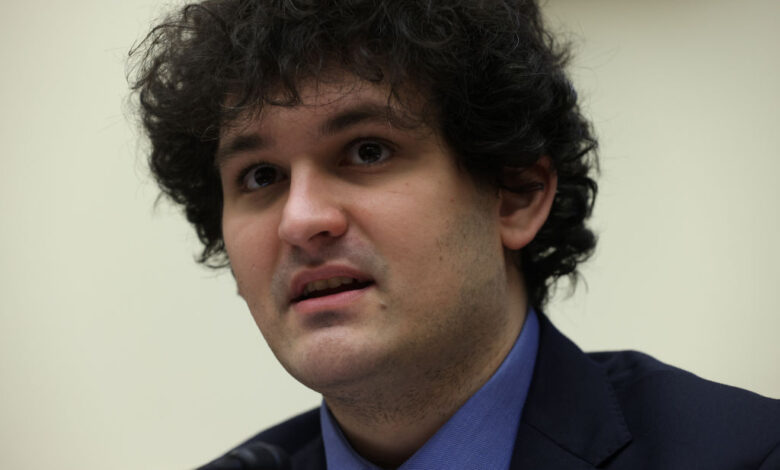 FTX se declara en bancarrota, el CEO Sam Bankman-Fried renuncia