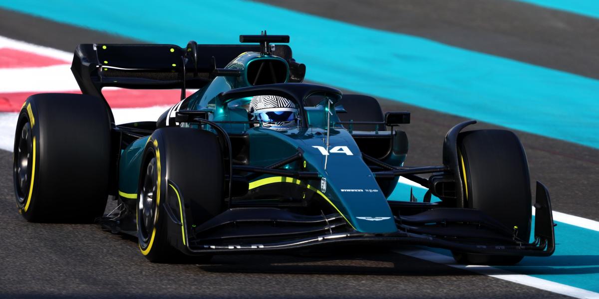 Fernando Alonso ya trabaja con Aston Martin en Abu Dhabi