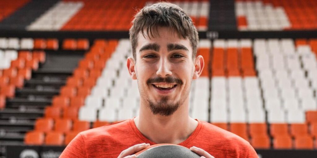 Ferrando ya se entrena con el Valencia Basket