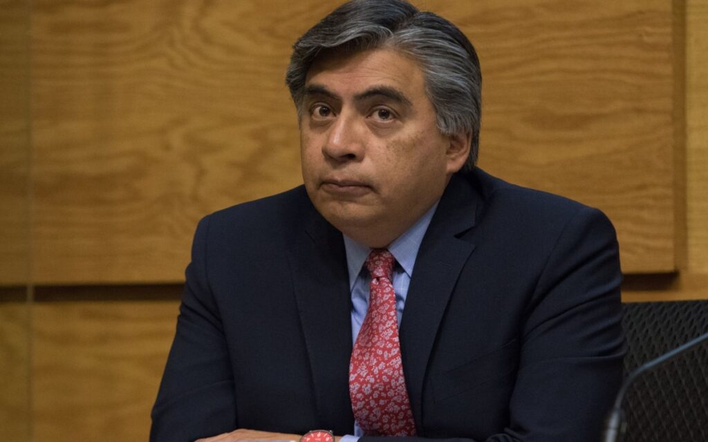 Gerardo Esquivel agradece postulación de AMLO para presidir el BID; 'me comprometo a hacer mi mejor esfuerzo'