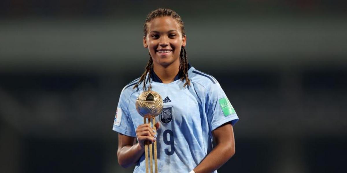 Giráldez 'reabre' la puerta del primer equipo a Vicky López