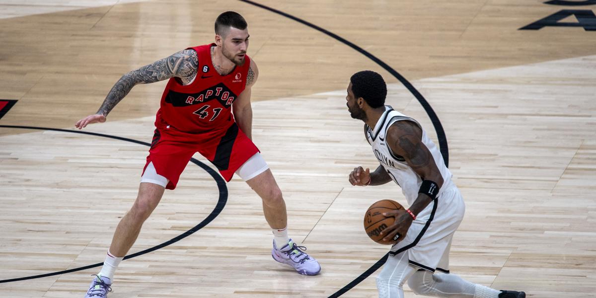 Golpe de rabia de Irving y los Nets en Toronto pese al doble-doble de Juancho
