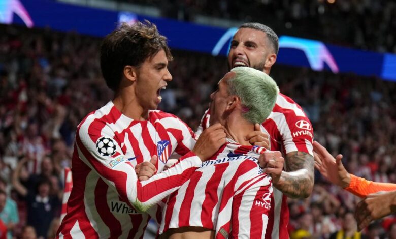 Griezmann y Joao Félix en punta ante el Porto