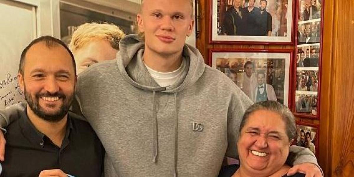 Haaland, de visita a Maranello