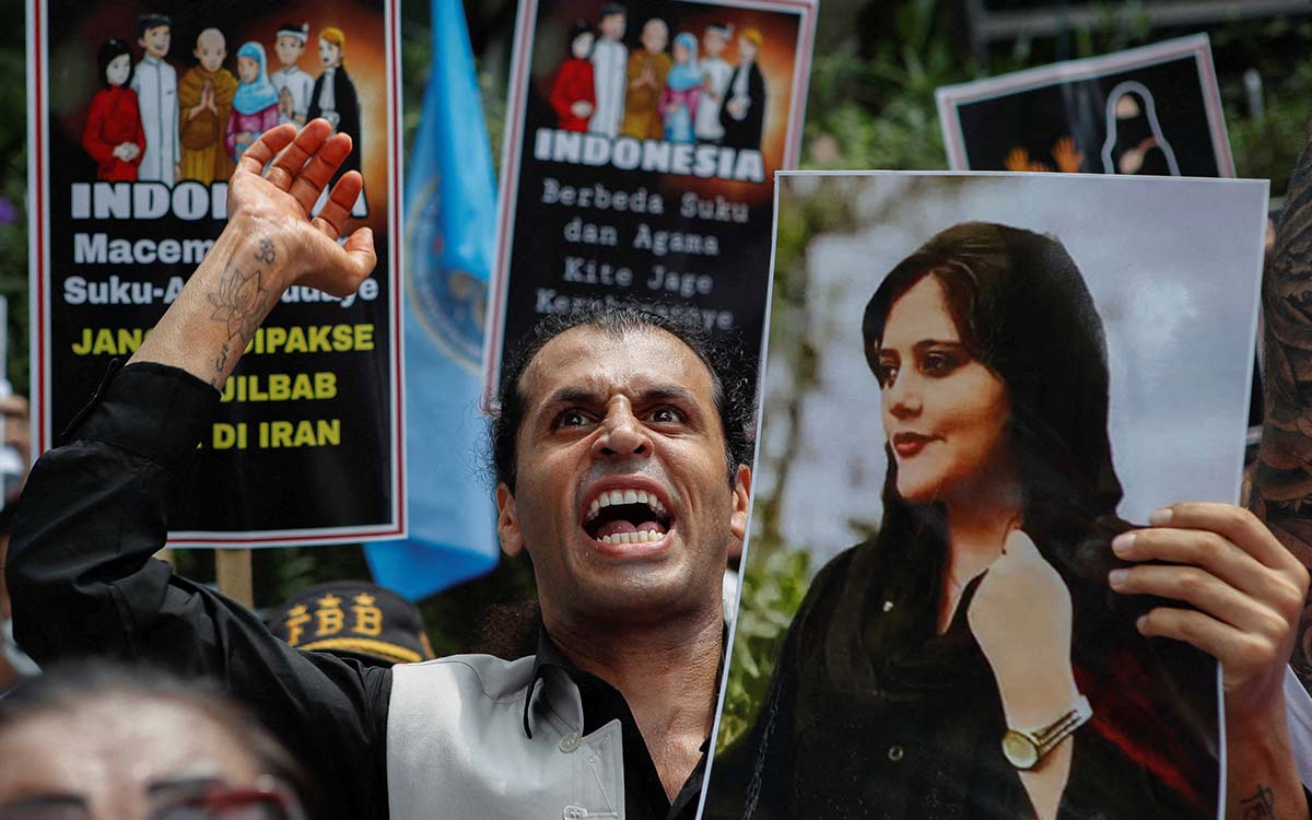 Irán condena a muerte a cuatro manifestantes más por acudir a marchas