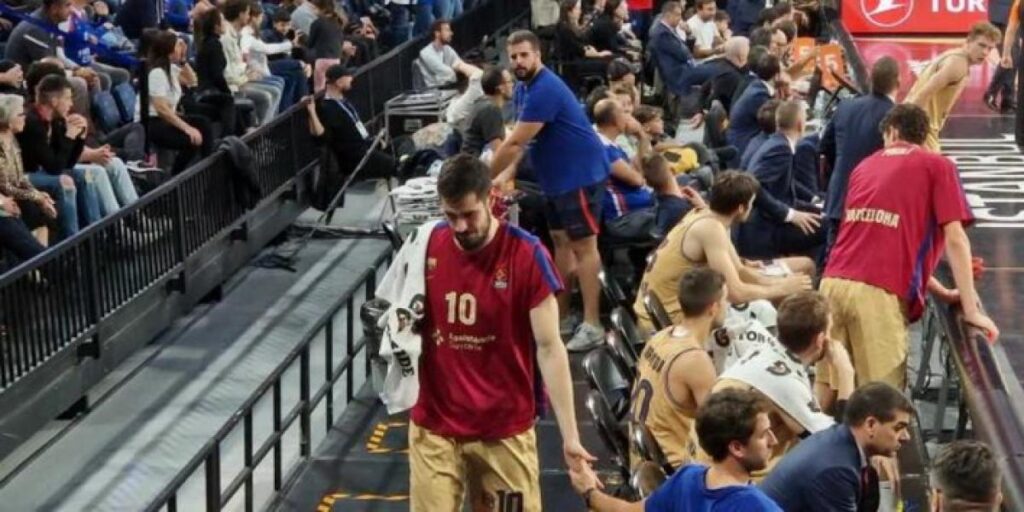 Jasikevicius envía a Kalinic al vestuario tras una discusión