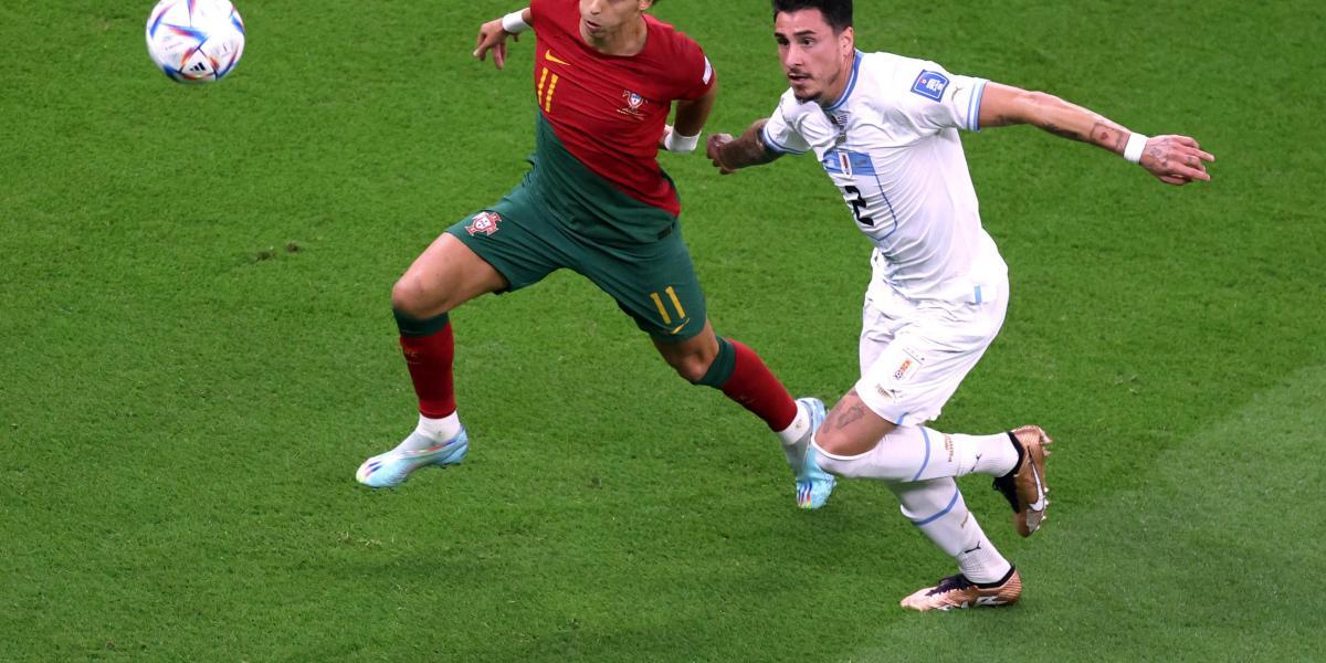 Joao Félix le ganó la partida a un Giménez al que deja al borde de la eliminación