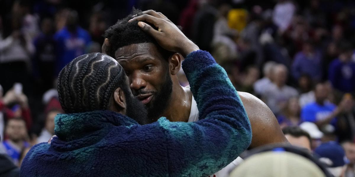 Joel Embiid reescribe la historia