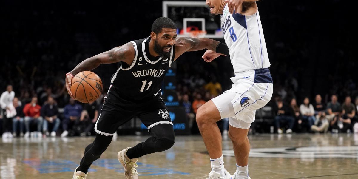 Kyrie Irving reacciona a la suspensión de los Nets y pide perdón
