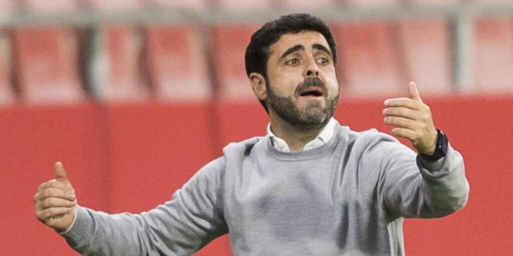 La Ponferradina da una oportunidad a un David Gallego al que mandó al paro