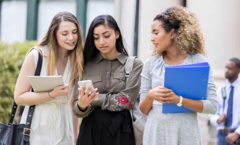 La aplicación social universitaria Fizz está creciendo rápido, tal vez demasiado rápido