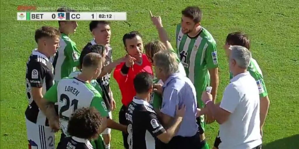 La gira del Betis acaba como el rosario de la aurora