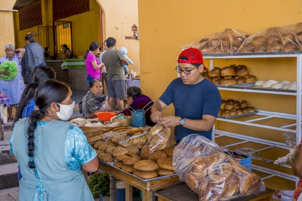 La inflación en México se modera, pero sigue apretando al bolsillo, al ubicarse en 8,14% en noviembre